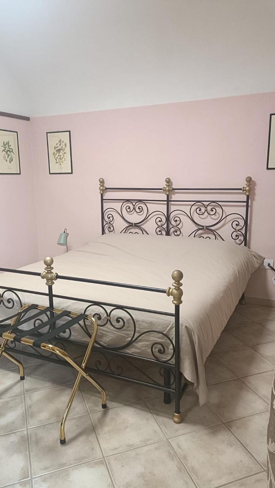 Il Cortile Di Greta Bed and Breakfast Lu (Piedmont) Exteriör bild