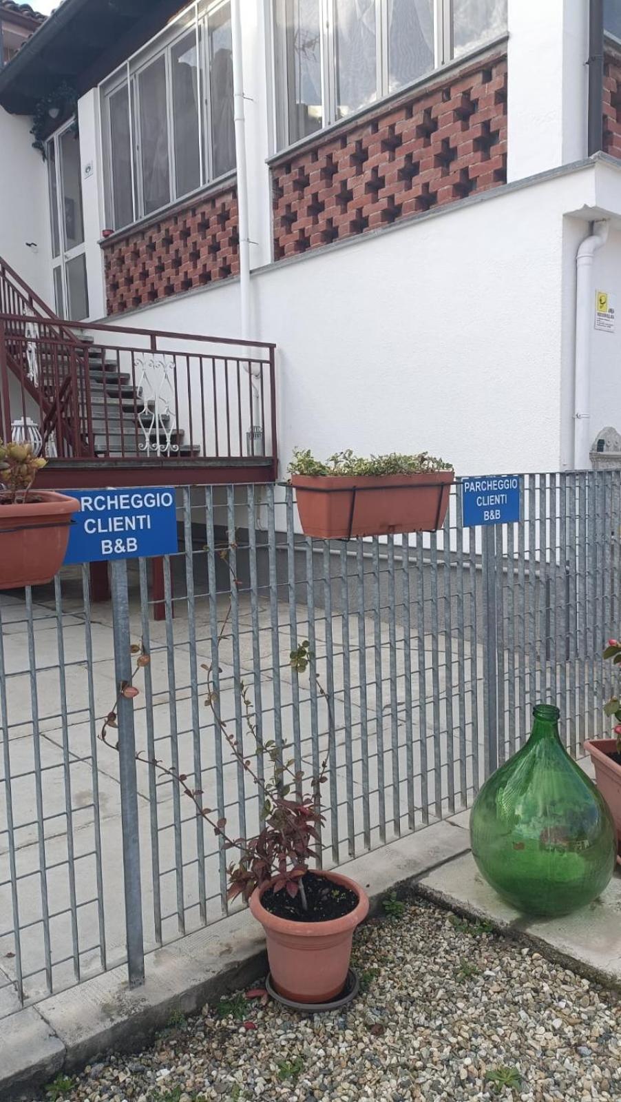 Il Cortile Di Greta Bed and Breakfast Lu (Piedmont) Exteriör bild